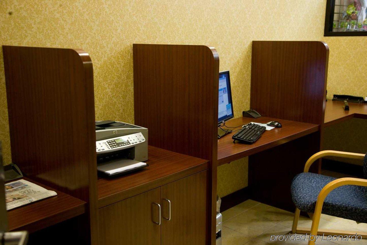 Hotel Zessa Orange County Airport, A Doubletree By Hilton Santa Ana Faciliteiten foto